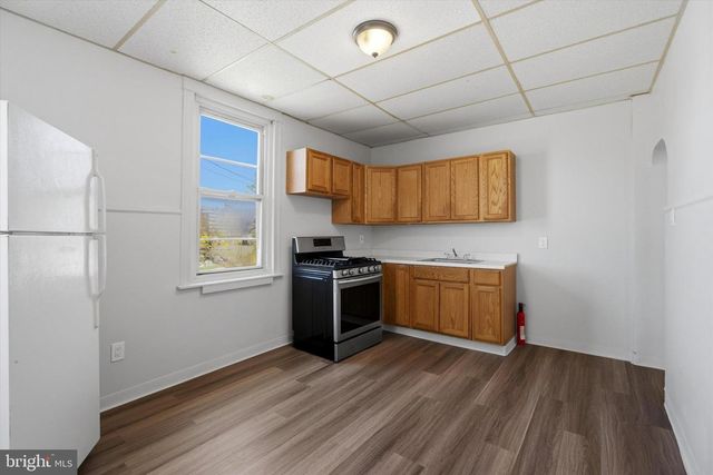 4085 FORD RD, Philadelphia, PA 19131