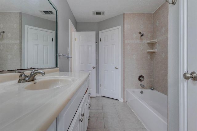 13211 Sharpbill Drive, Houston, TX 77083