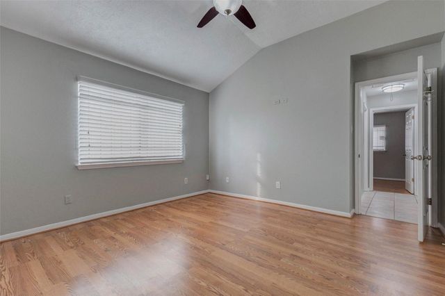 13211 Sharpbill Drive, Houston, TX 77083