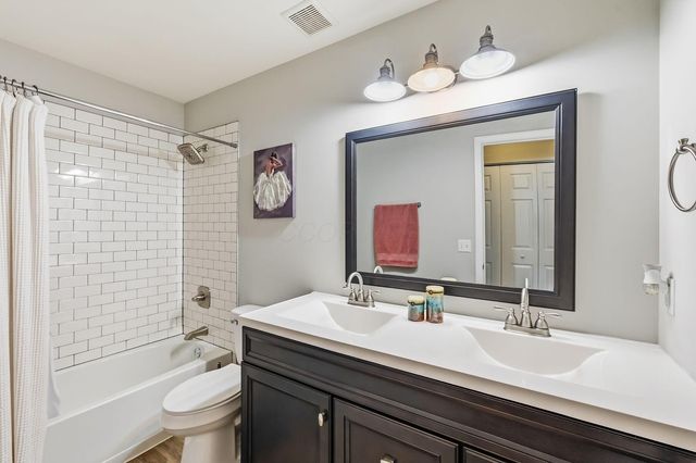 4969 Fosterson Drive, Lockbourne, OH 43137
