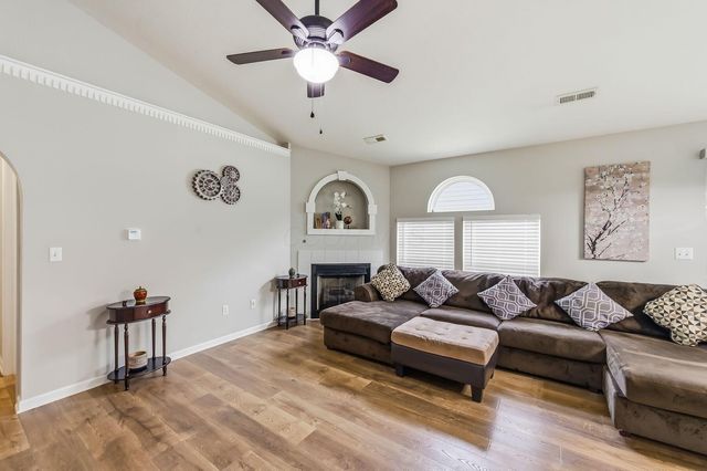 4969 Fosterson Drive, Lockbourne, OH 43137