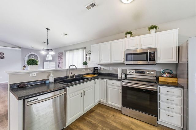 4969 Fosterson Drive, Lockbourne, OH 43137