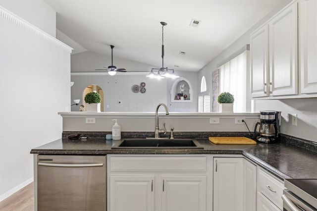 4969 Fosterson Drive, Lockbourne, OH 43137