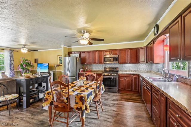 6109 N Oval Road, Clinton, OH 44216