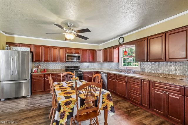 6109 N Oval Road, Clinton, OH 44216