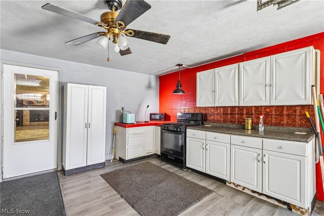 6109 N Oval Road, Clinton, OH 44216