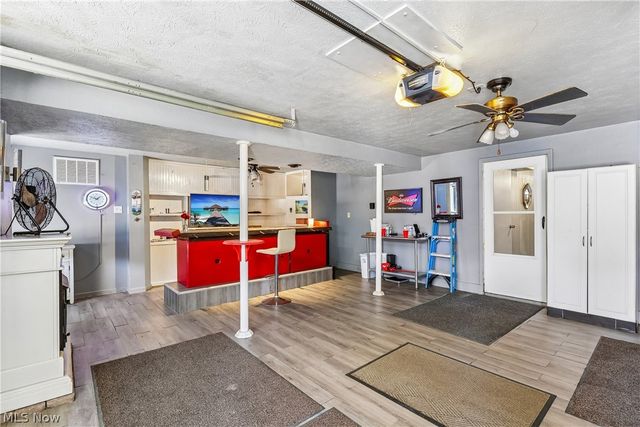 6109 N Oval Road, Clinton, OH 44216