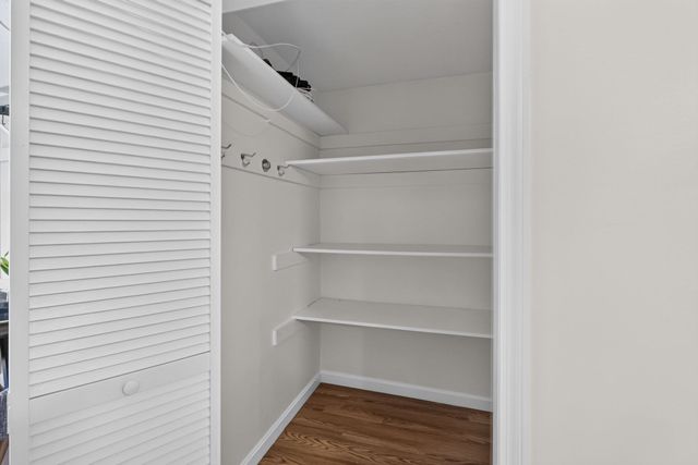 1722 Commonwealth Ave. 1-1722, Boston, MA 02135