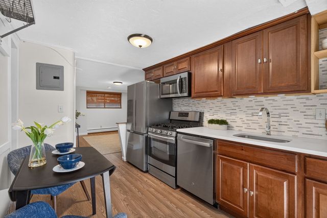 1722 Commonwealth Ave. 1-1722, Boston, MA 02135