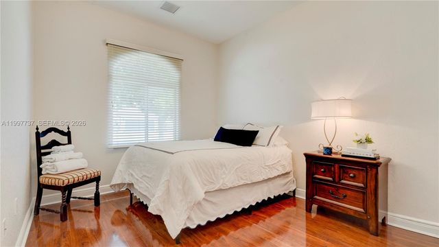 16252 SW 42nd Ter, Miami, FL 33185