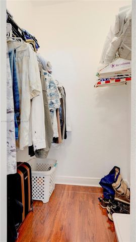 16252 SW 42nd Ter, Miami, FL 33185