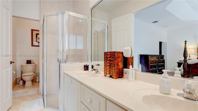 16252 SW 42nd Ter, Miami, FL 33185