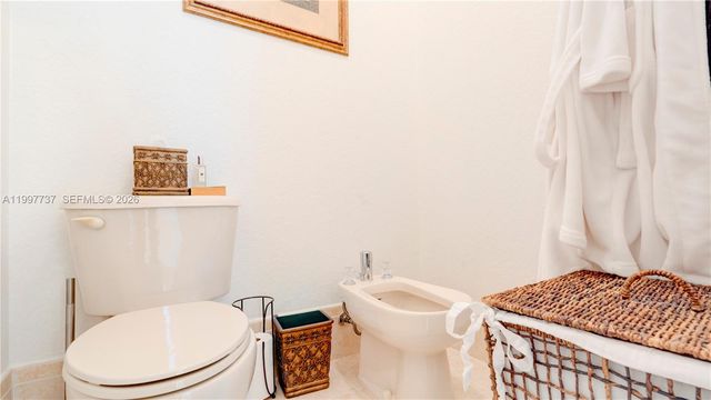 16252 SW 42nd Ter, Miami, FL 33185