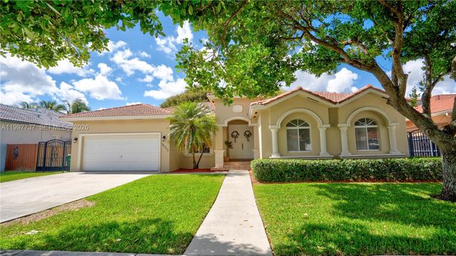 16252 SW 42nd Ter, Miami, FL 33185