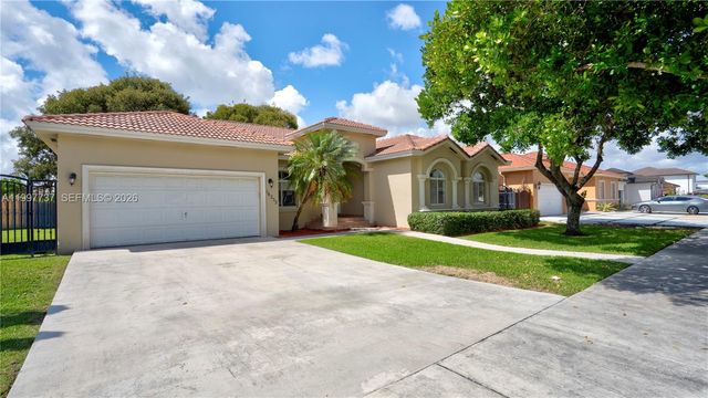 16252 SW 42nd Ter, Miami, FL 33185