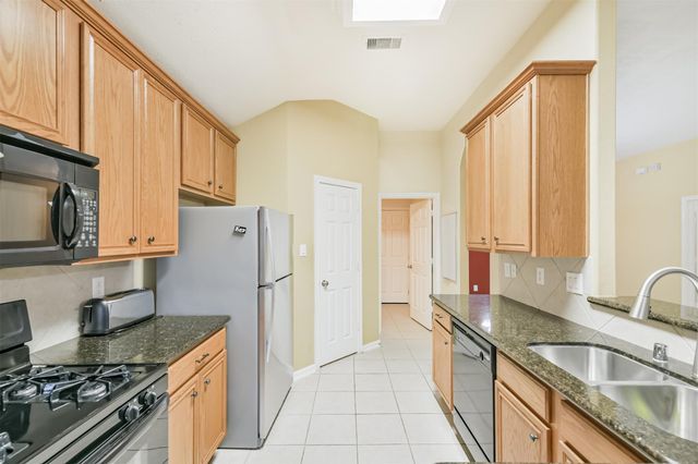 15951 W Bellefontaine Way, Tomball, TX 77377