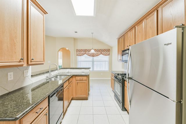 15951 W Bellefontaine Way, Tomball, TX 77377