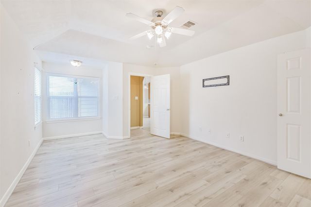 15951 W Bellefontaine Way, Tomball, TX 77377