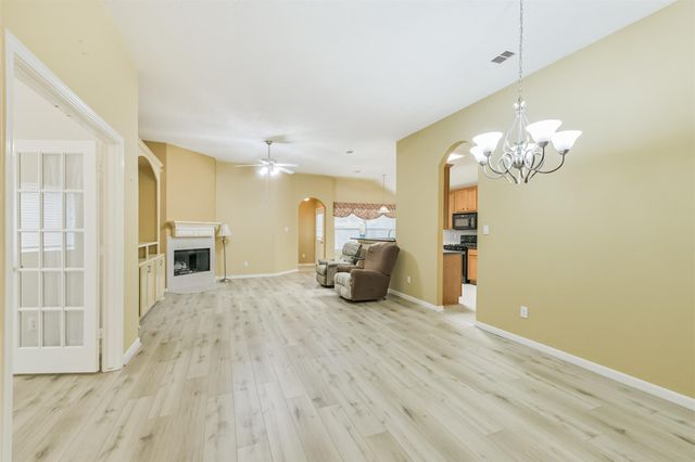 15951 W Bellefontaine Way, Tomball, TX 77377