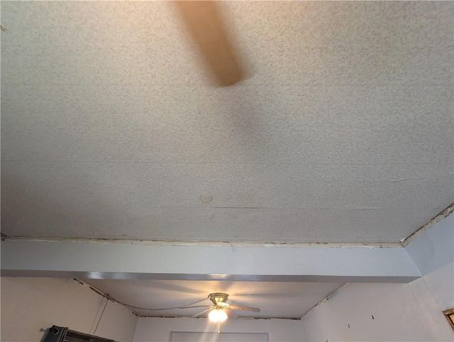 505 Shawnee Street, Hiawatha, KS 66434