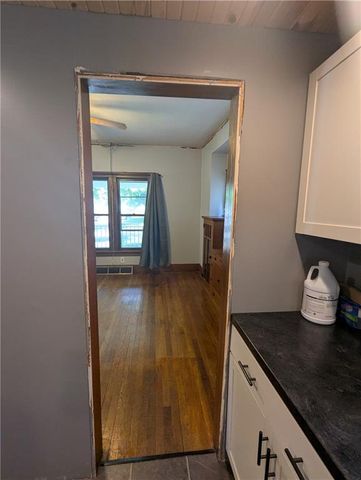 505 Shawnee Street, Hiawatha, KS 66434