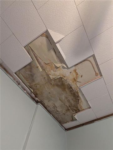 505 Shawnee Street, Hiawatha, KS 66434