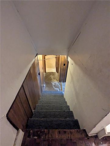 505 Shawnee Street, Hiawatha, KS 66434