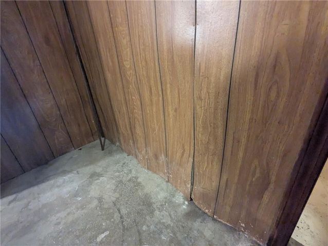 505 Shawnee Street, Hiawatha, KS 66434