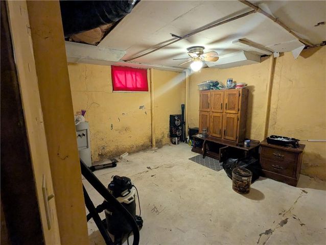 505 Shawnee Street, Hiawatha, KS 66434