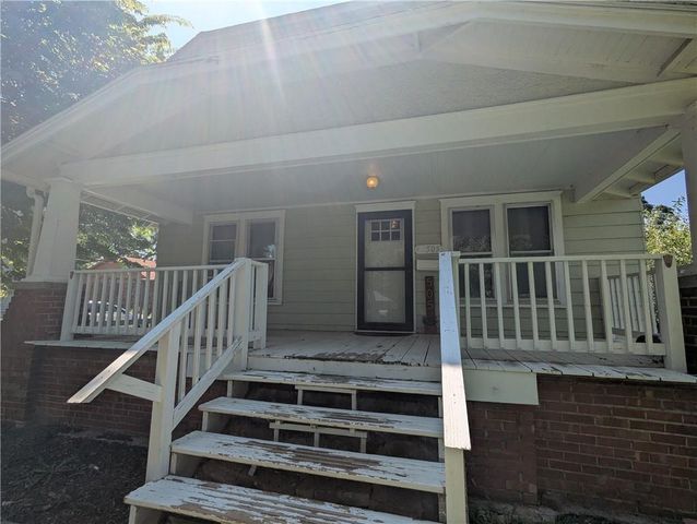 505 Shawnee Street, Hiawatha, KS 66434