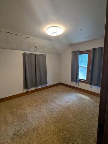 505 Shawnee Street, Hiawatha, KS 66434