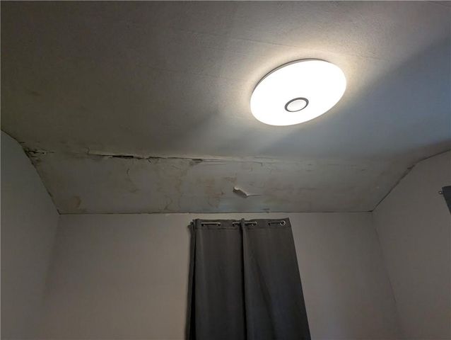 505 Shawnee Street, Hiawatha, KS 66434