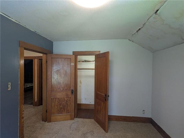 505 Shawnee Street, Hiawatha, KS 66434