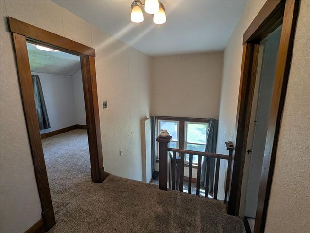 505 Shawnee Street, Hiawatha, KS 66434