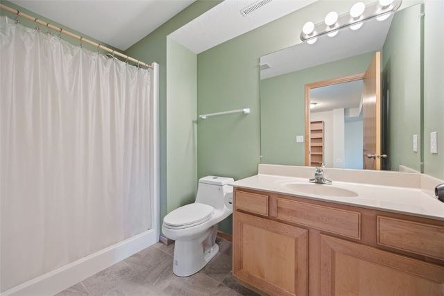 3510 Pioneer Avenue SE, Cedar Rapids, IA 52403