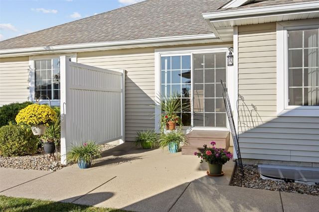 3510 Pioneer Avenue SE, Cedar Rapids, IA 52403