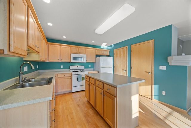 3510 Pioneer Avenue SE, Cedar Rapids, IA 52403