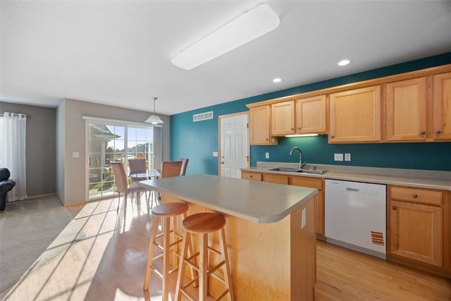 3510 Pioneer Avenue SE, Cedar Rapids, IA 52403