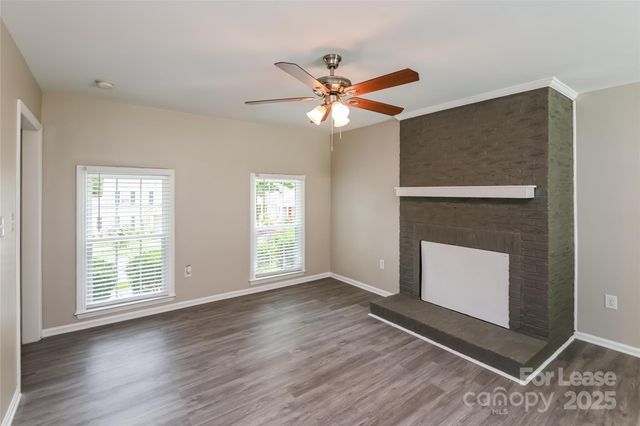 5015 Rivergreen Lane, Charlotte, NC 28227