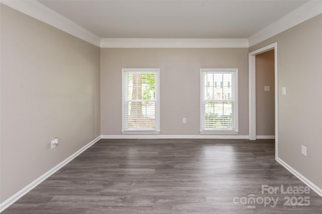 5015 Rivergreen Lane, Charlotte, NC 28227