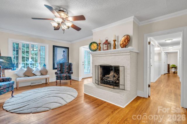 103 Forest Avenue, Landrum, SC 29356