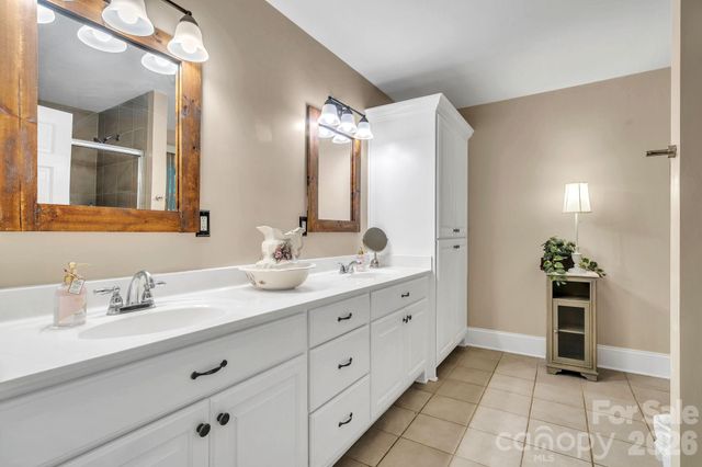 103 Forest Avenue, Landrum, SC 29356