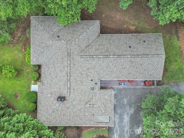 103 Forest Avenue, Landrum, SC 29356