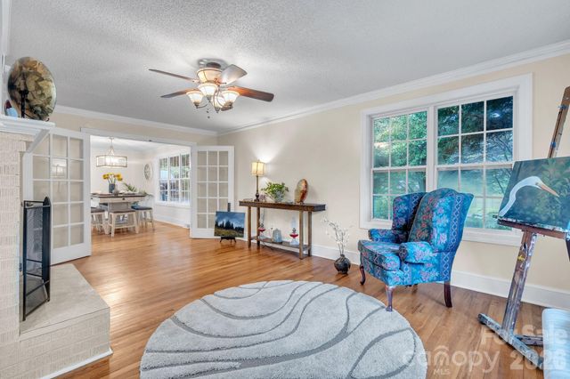103 Forest Avenue, Landrum, SC 29356
