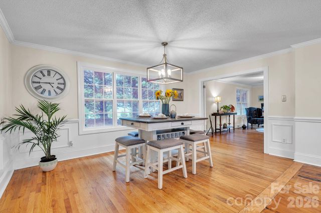 103 Forest Avenue, Landrum, SC 29356