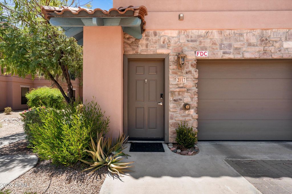 20660 N 40TH Street 2117, Phoenix, AZ 85050 — photo 2