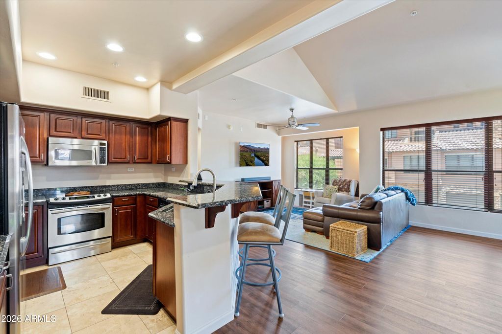 20660 N 40TH Street 2117, Phoenix, AZ 85050 — photo 4