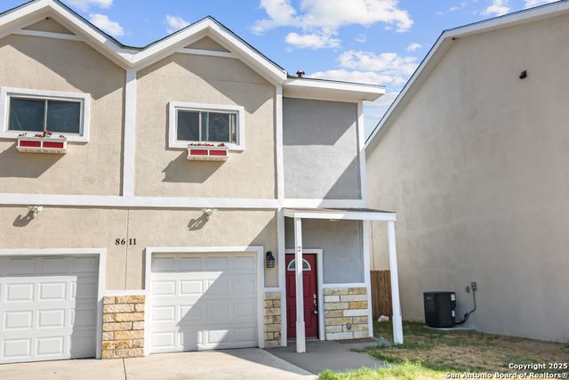 8611 Key Windy Way # 2, Converse, TX 78109