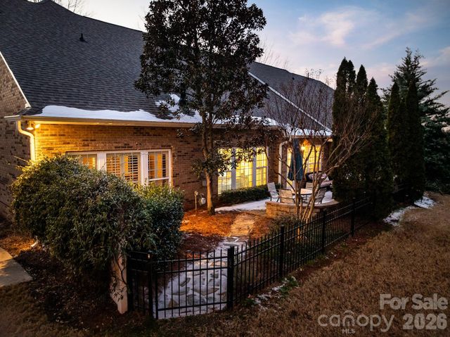 10413 Blairbeth Street, Charlotte, NC 28277