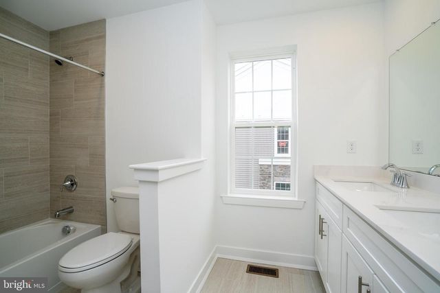 138 ADA HIGHTOWER AVE, Pennington, NJ 08534